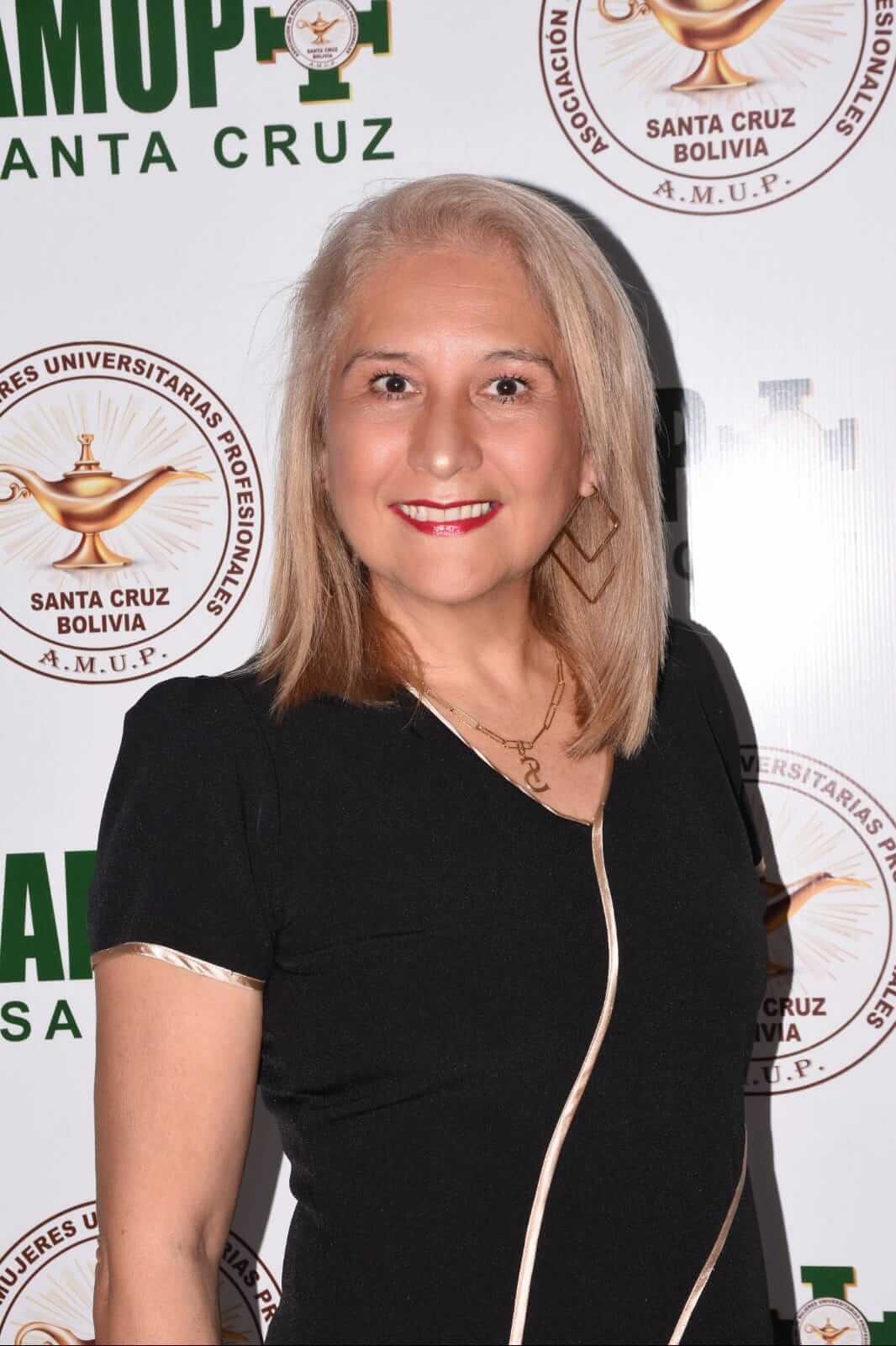 Abg.Patricia Callaú